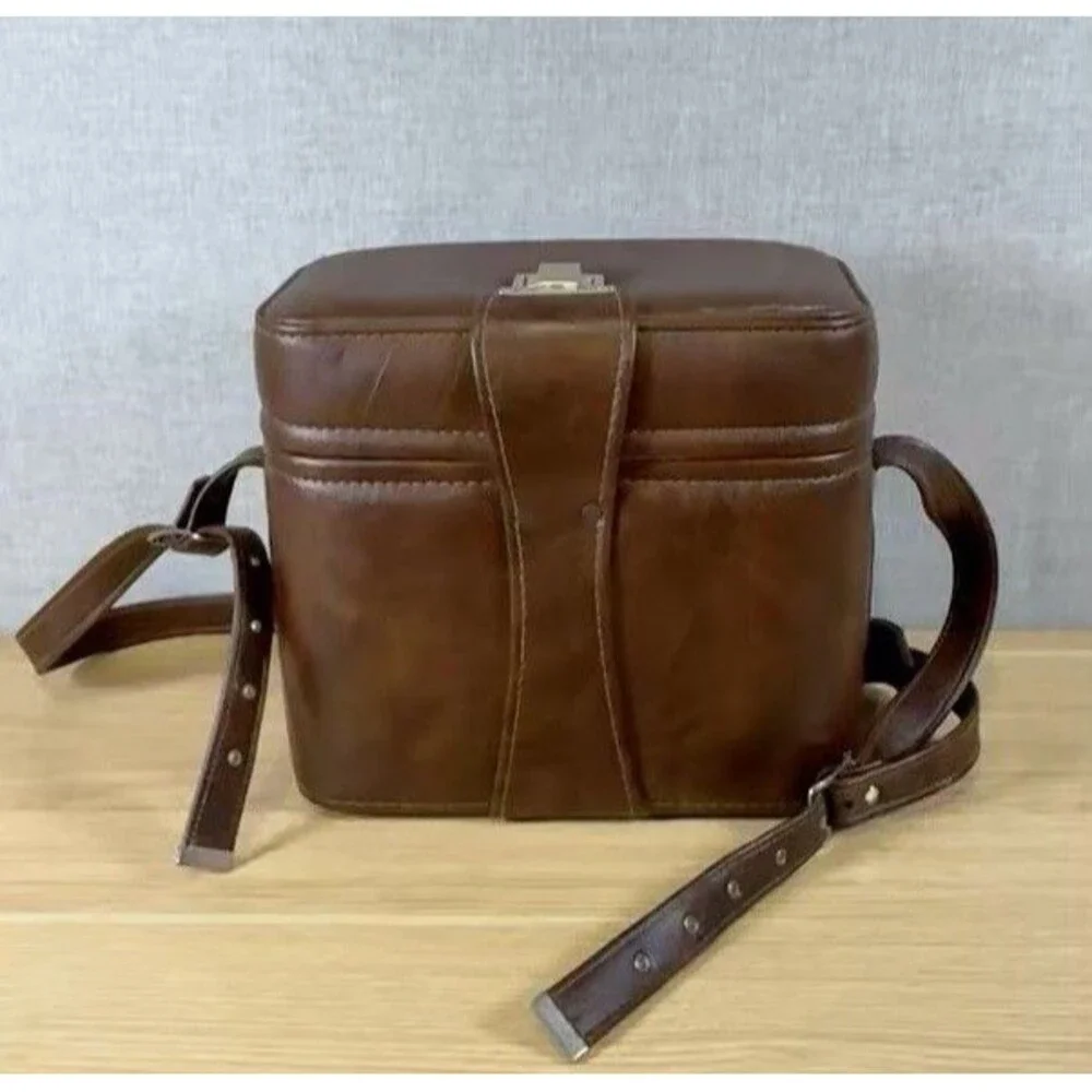 Vintage 70s Hard Shell Camera Case Brown Leatherette Made in USA EL-2 Minolta